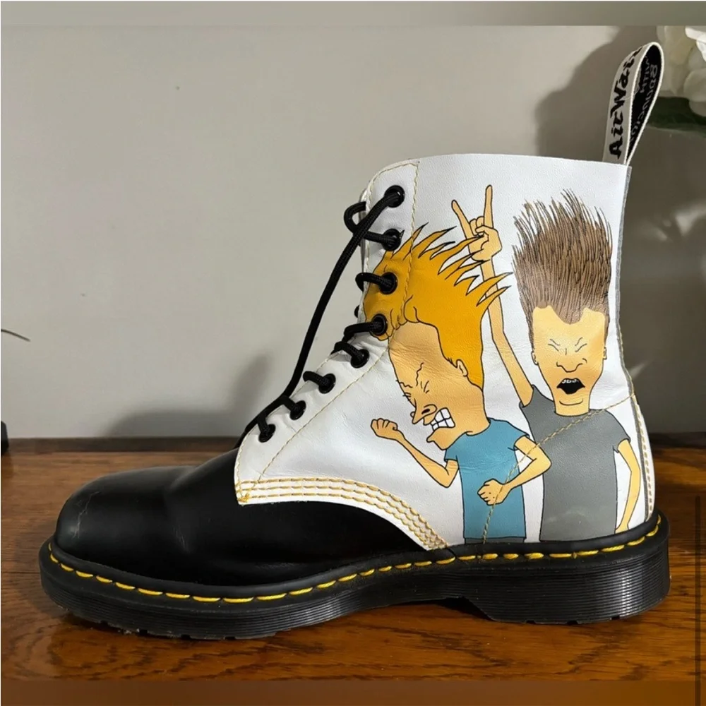 Dr. Martens PASCAL Beavis and Butthead leather boots with artwork Mike Judge 11 - Picture 9 of 14